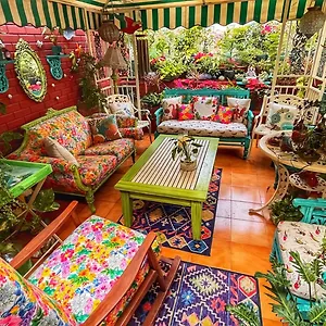 https://on-the-house.top-gurgaonhotels.com