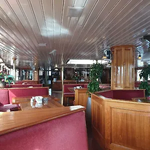 Kapitein Anna Otel